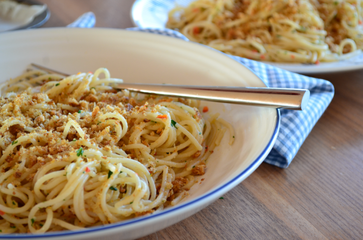 SPAGHETTI WITH GARLIC, CHILLI & OIL