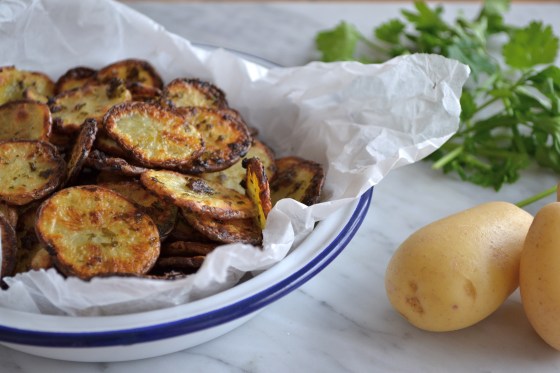 Roast potatoes with anchovies, parsley and garlic